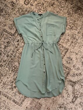 Button-Front Midi Shirt Dress in Sage Green